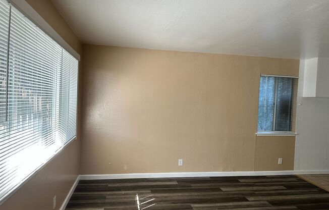 2344 E. 17th St - M