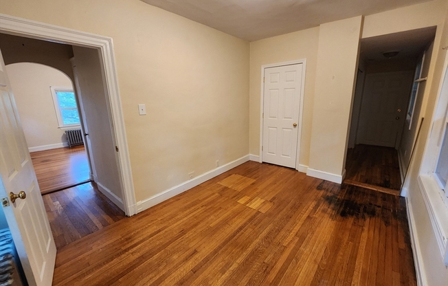 1 bed, 1 bath, 700 sqft, $2,000, Unit 2