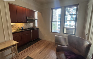 Studio, 1 bath, $2,600, Unit 4B