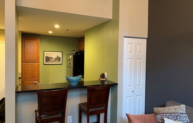 2 beds, 2 baths, $2,050