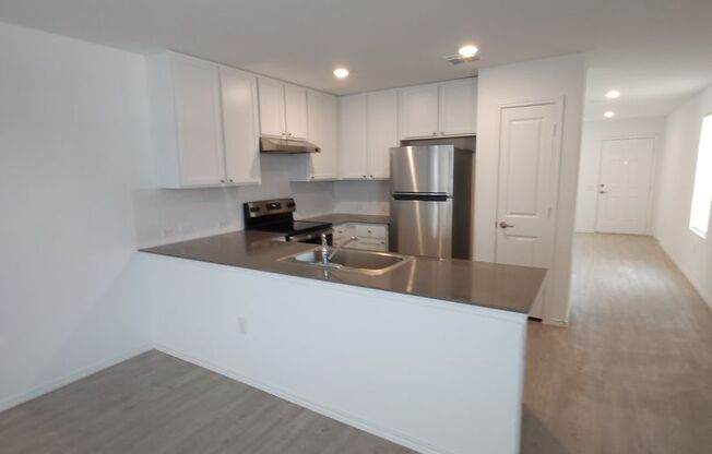 2 weeks free Rent! Mission Del Lago- South of San Antonio, Tx