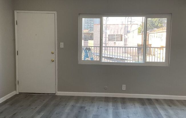 7144/S Seville Ave.