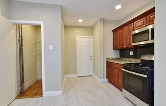 3 beds, 1 bath, 1,175 sqft, $3,100, Unit 2