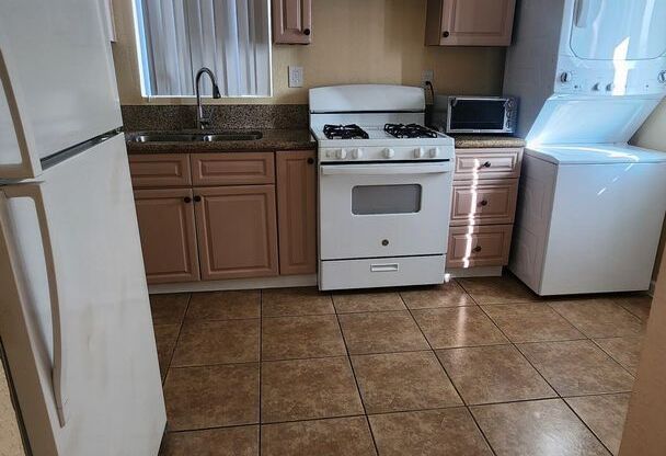 1 bed, 1 bath, $1,750