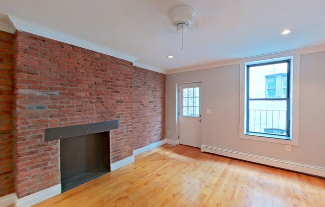 3 beds, 1.5 baths, $5,495, Unit 4W