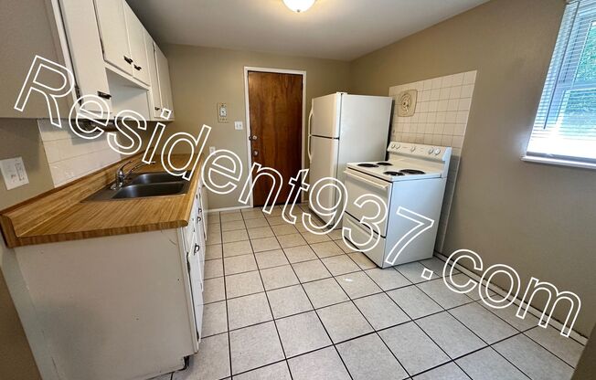 3 Bed 1 bath home on dead end street