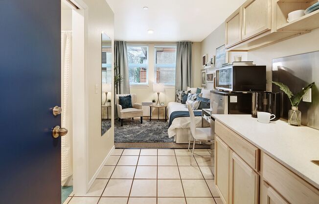 Studio, 1 bath, 187 sqft, $1,053, Unit 503B