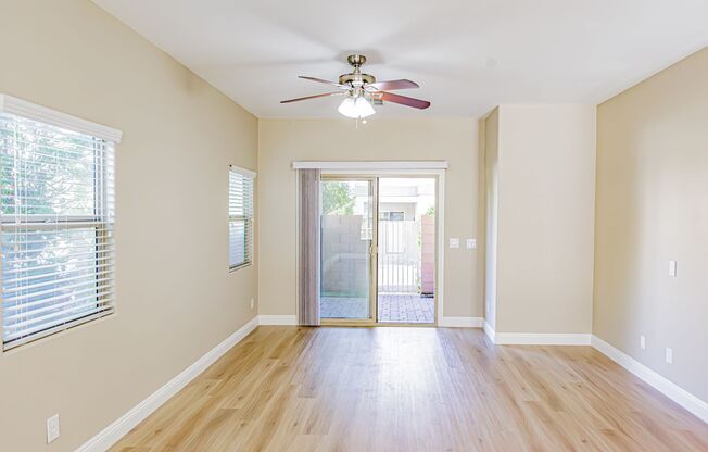 3 beds, 3 baths, $2,200