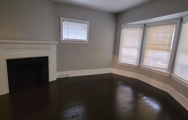 3 beds, 1 bath, $1,697