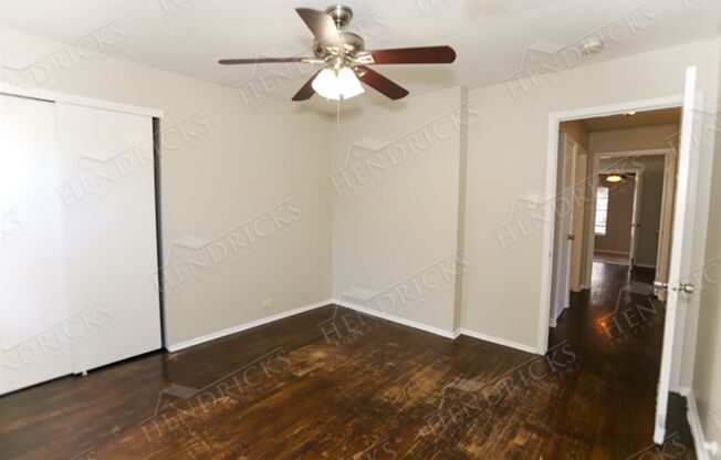 3 beds, 1 bath, $1,300