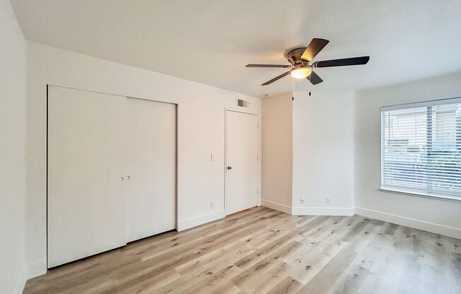 2 beds, 1 bath, 880 sqft, $1,485, Unit 033