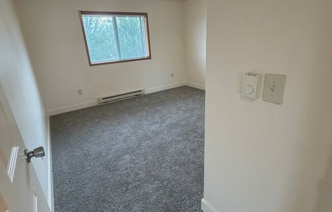 2 beds, 1 bath, 720 sqft, $1,350, Unit 359-6007