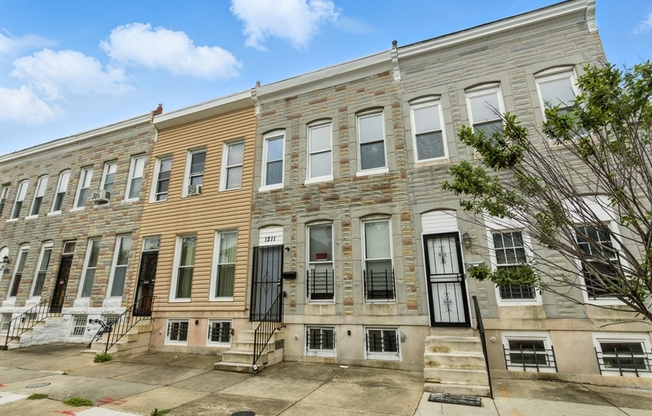1211 E OLIVER ST