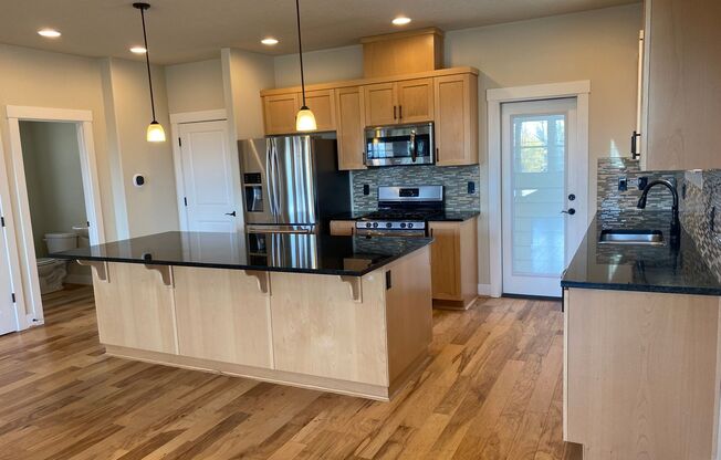 Bethany Creek 3 Bedroom Home!