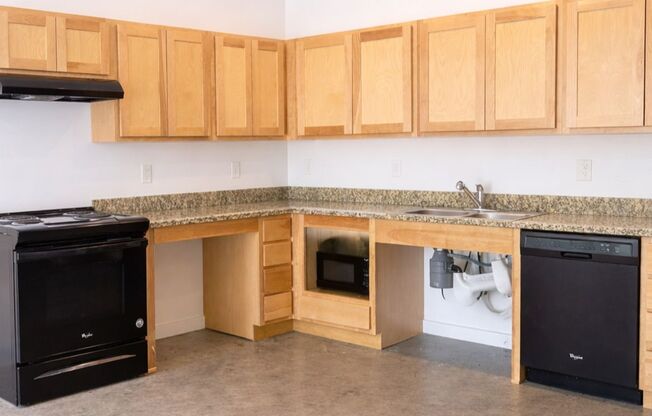 1 bed, 1 bath, 740 sqft, $999, Unit 5-107