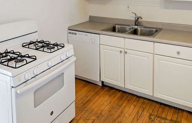 1 bed, 1 bath, 710 sqft, $1,775, Unit 1942-1