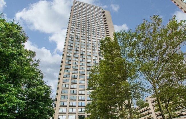 1 bed, 1 bath, 872 sqft, $3,200, Unit 30H