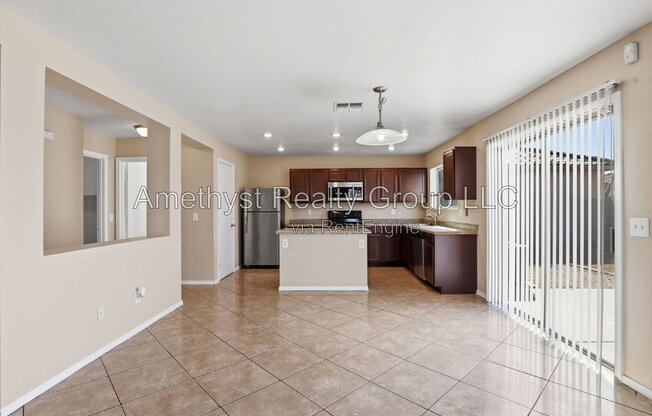 4 beds, 2.5 baths, 2,317 sqft, $2,295