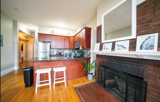 39 BAY STATE RD
