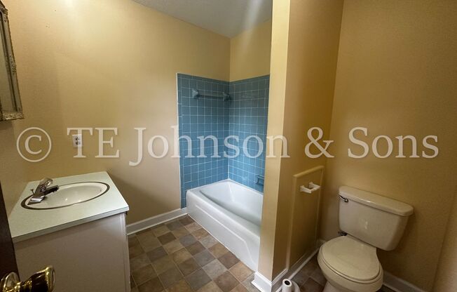 3 beds, 2 baths, $1,695