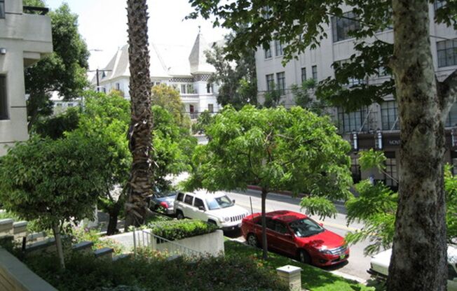 Franklin Apts - Hollywood Franklin Properties, LTD