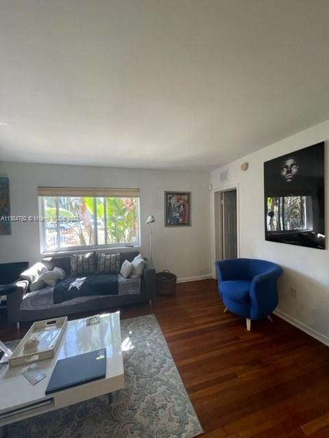 1515 W AVE