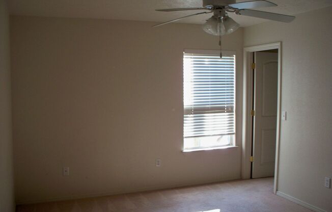 3 Bedroom 2 bath Apartment in the heart of Branson, MO