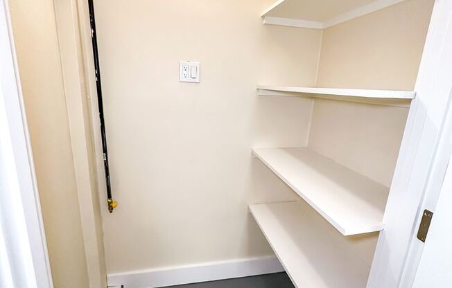 Studio, 1 bath, 1,150 sqft, $1,995, Unit 001