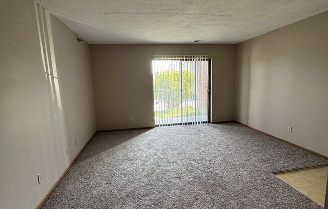 Southwinds Apts. (4712 Virginia St.)