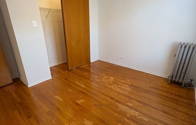3 beds, 1 bath, 1,003 sqft, $1,225, Unit CA 143.5-3W