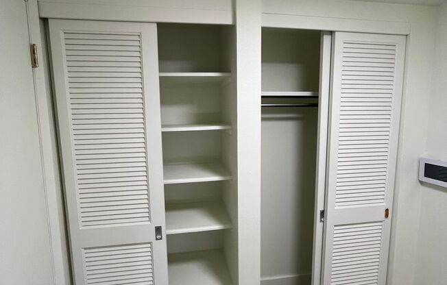 Studio, 1 bath, 400 sqft, $945, Unit 223W