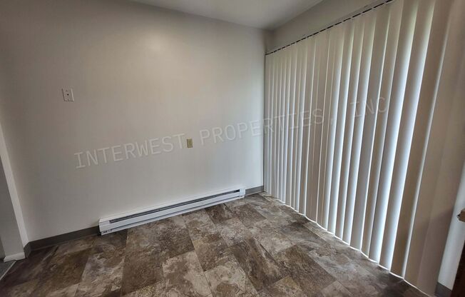 2 beds, 1 bath, 800 sqft, $1,550, Unit 2051-A