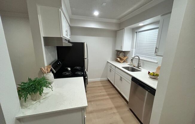 2 beds, 1 bath, 856 sqft, $1,799, Unit WIL-115