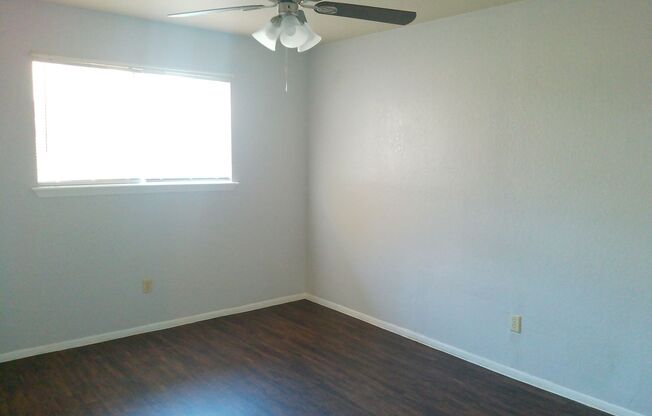 2 beds, 1 bath, $1,175