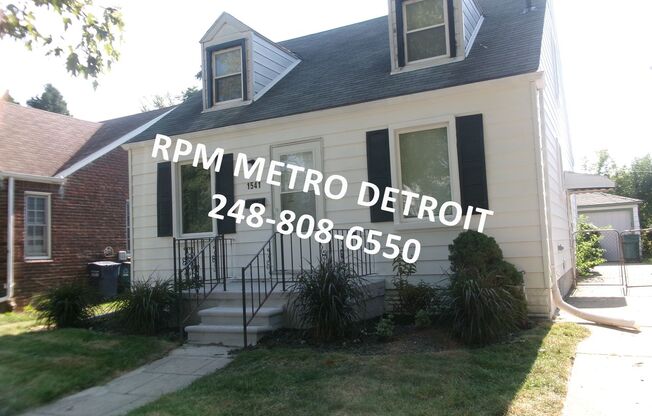 NEWLY RENOVATED HOME IN LINCOLN PARK