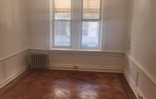 1609 PARK PL