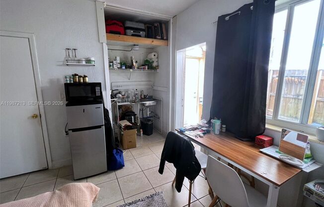 2040 NE 183RD ST #2040 NORTH MIAMI BEACH, FL 33179