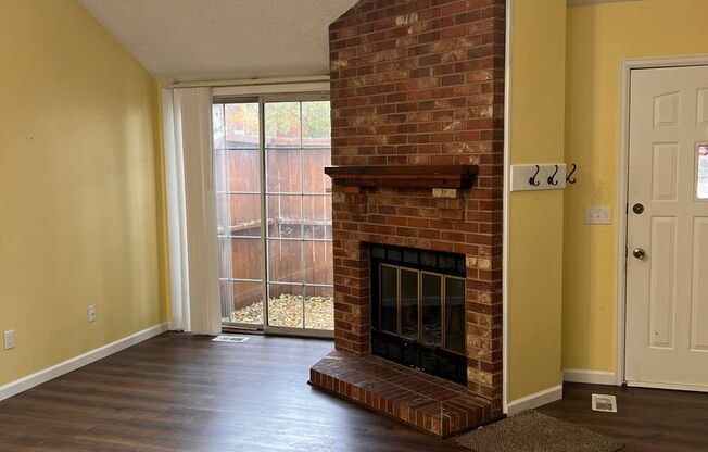 Newly Renovated 3 Bed / 3 Bath Townhome in Meadows at Timberlake. Available Immediately!