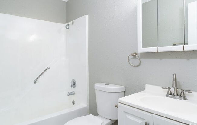 1 bed, 1 bath, 580 sqft, $825, Unit 2601-8 BB