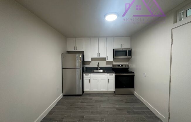 Studio, 1 bath, 475 sqft, $1,925, Unit 2