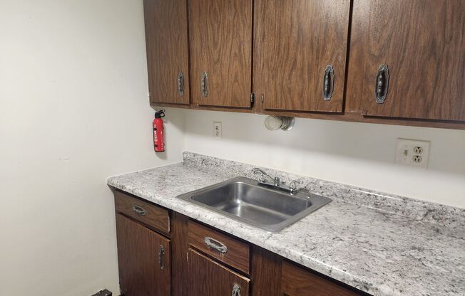 Studio, 1 bath, 500 sqft, $750, Unit #9