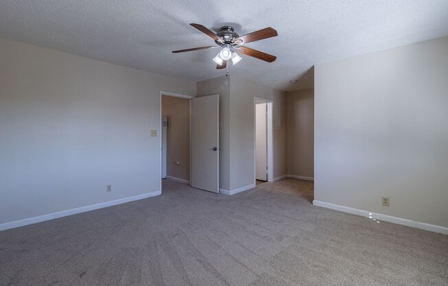 1 bed, 1 bath, 725 sqft, $1,595, Unit 17