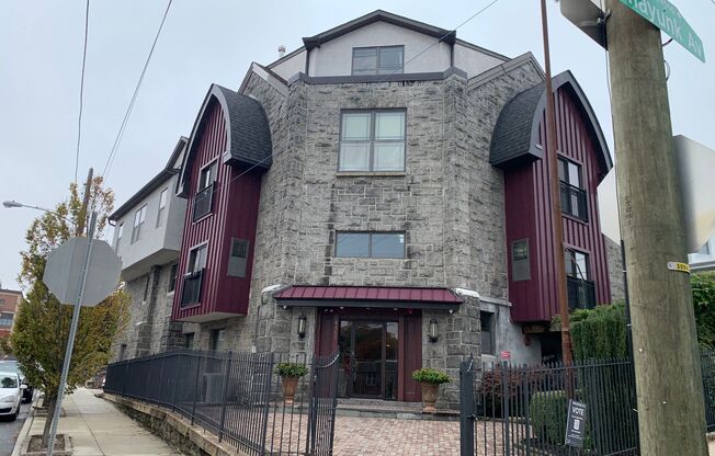 4557 Manayunk Ave