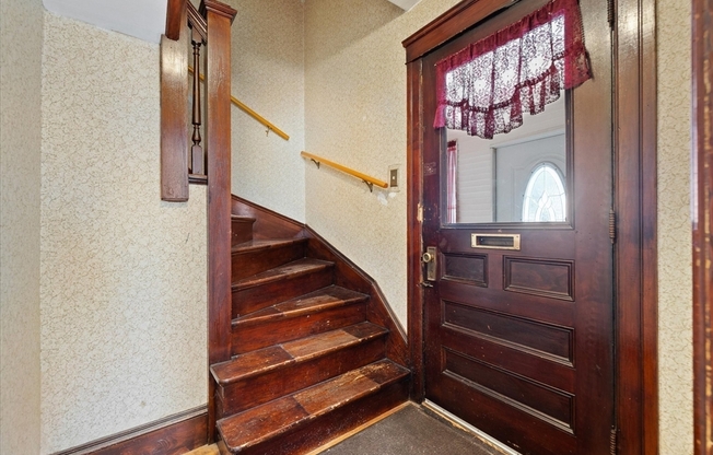 17 5 AVE