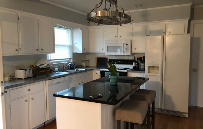 Welcome to 900 Glenfield Ct! "ASK ABOUT OUR ZERO DEPOSIT"