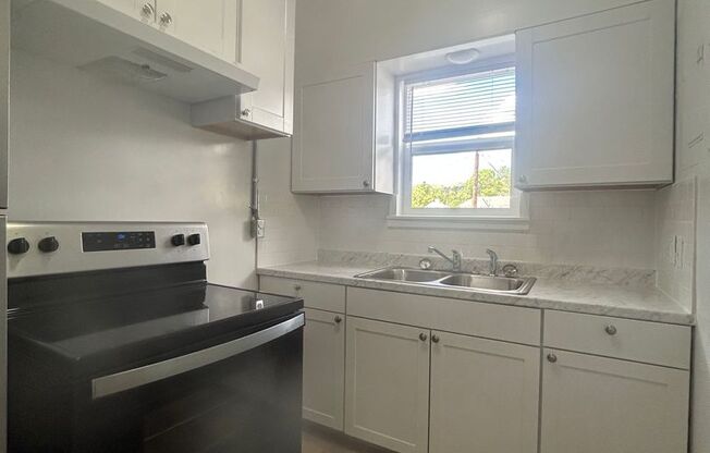 1269 E Borgkort Properties