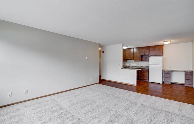 Welcome to Central Lakes of Uptown, where modern living meets comfort. This spacious, well-lit apartment features an inviting open layout with premium finishes and nearby amenities. Don't miss out on making this your new home! Inquire today!