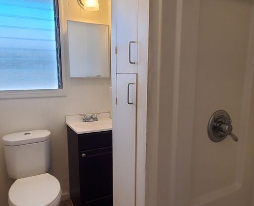 2 beds, 1 bath, $2,100