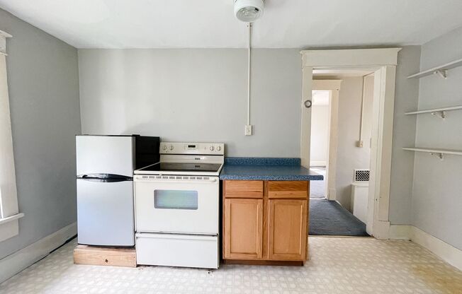 1 bed, 1 bath, 516 sqft, $695, Unit #2