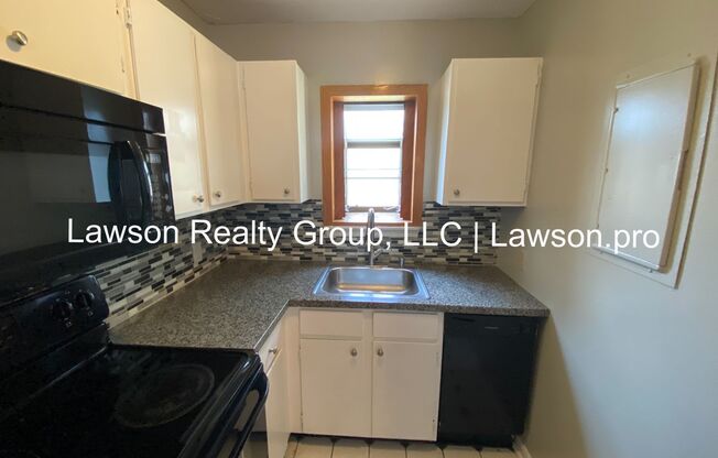 2 beds, 2 baths, $1,295